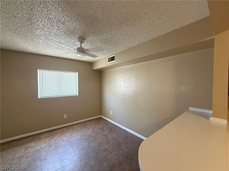 110 Silver St — Photo 21