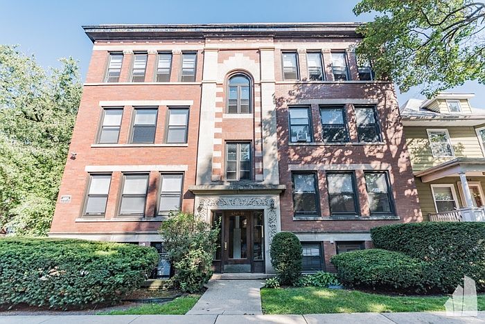 1st image of 1251 W Rosemont Ave #6259-2