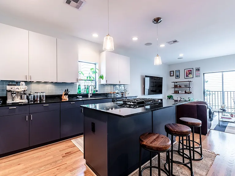 4104 Spencer St #B — Photo 14