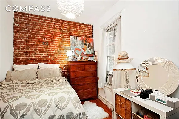 Rented by Compass | media 40