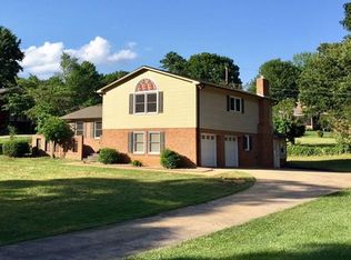 1306 Oak Canopy Rd, Lincolnton, NC 28092