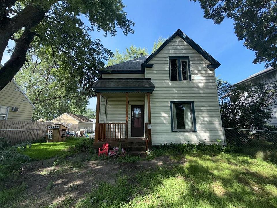 1st image of 429 5th Ave NE