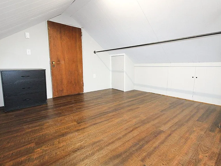 230 Bryant Ave — Photo 132