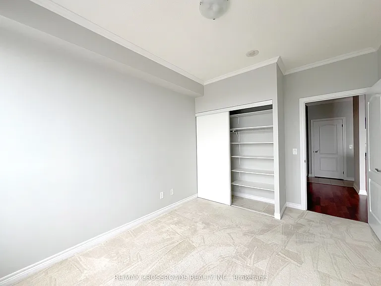 15 N Park Rd #1004 — Photo 13