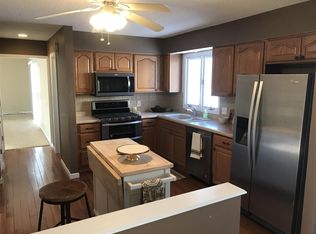 4406 Canterbury Ln, Davenport, IA