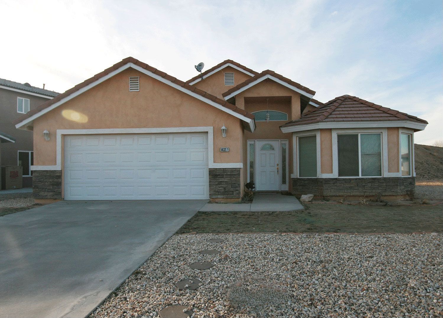 14327 Schooner Dr, Helendale, CA 92342 Zillow