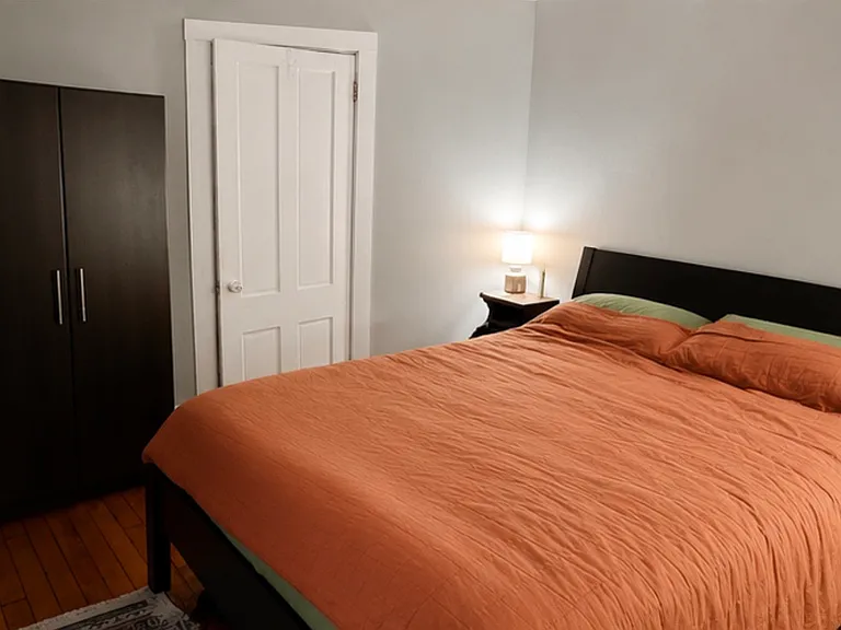 8 1/2 Allen St #1 — Photo 12
