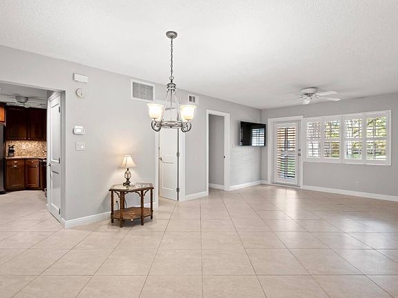5th image of 1940 NE 2nd Avenue #101j