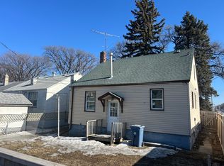 881 Dudley Ave #881, Winnipeg, MB R3M1R1