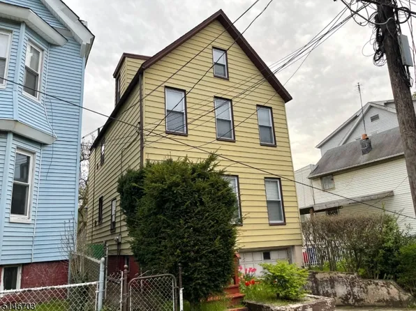 32 Oak Ave, Irvington Twp., NJ 07111