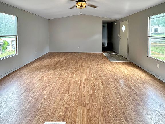 2nd image of 173 Jane Ln