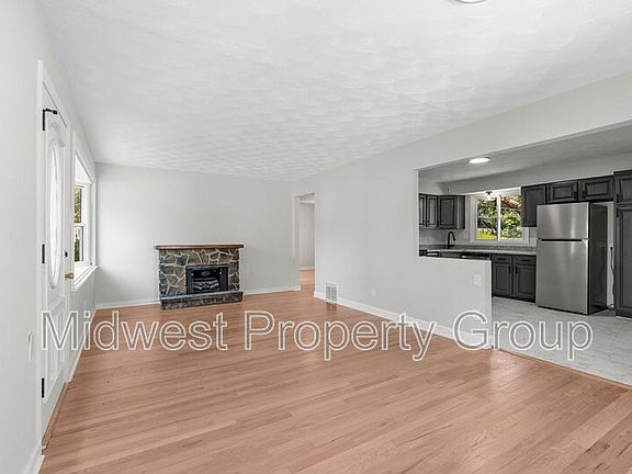 4th image of 4319 Boswell Ave