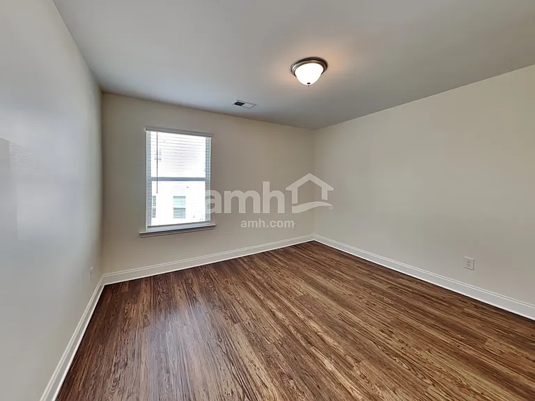 353 Macroom Ct — Photo 17