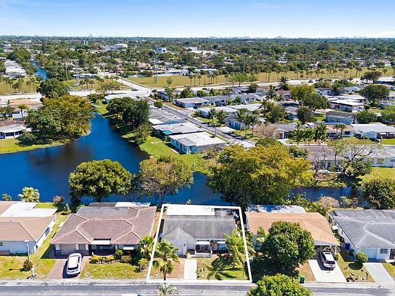 2nd image of 1110 NW 74th Avenue