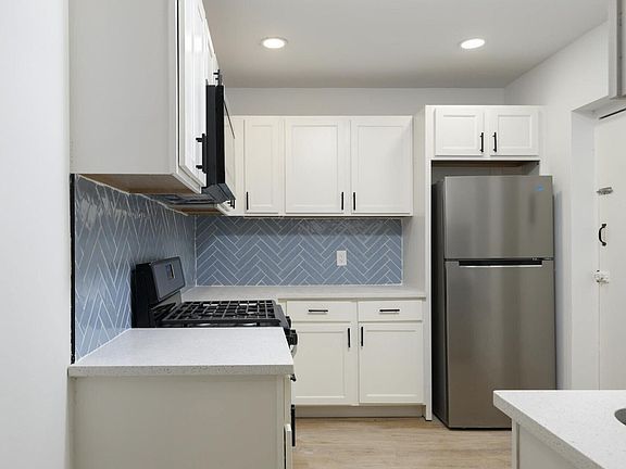 3rd image of 603 W Cliveden St #100A