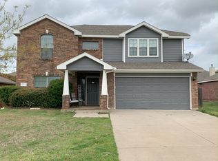 532 Cranbrook Dr, Fort Worth, TX 76131