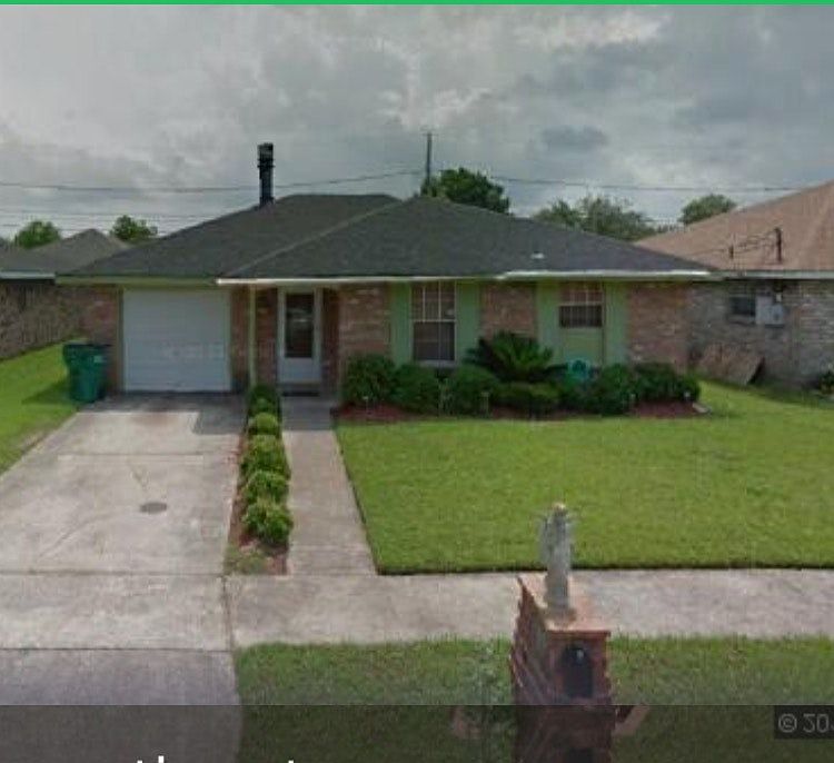 1st image of 2736 Williamsburg Dr
