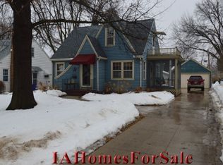 428 Gwendolyn Dr NE, Cedar Rapids, IA 52402
