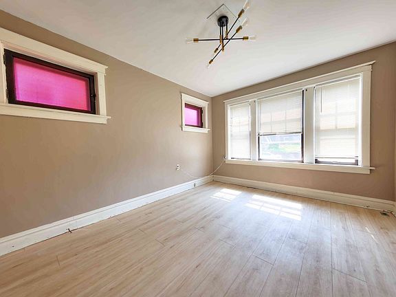 3rd image of 5321 Michigan Ave APT 1N
