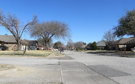 5th image of 1711 Riverway Bend Cir