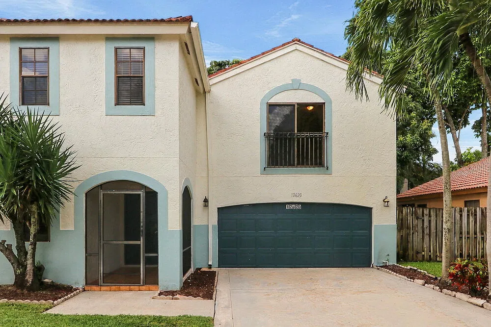 3 bed, 2.5 bath, 1997 sqft, $3,475 — Photo 1