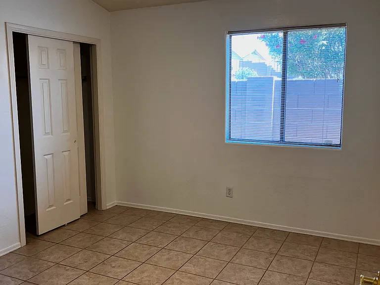 5598 W Crimson Bluff Dr — Photo 7