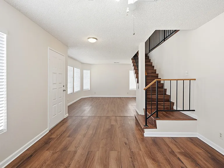 15303 Rancho Polermo Rd — Photo 7