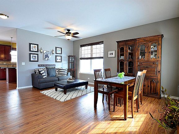 4th image of 3132 Venetian Way