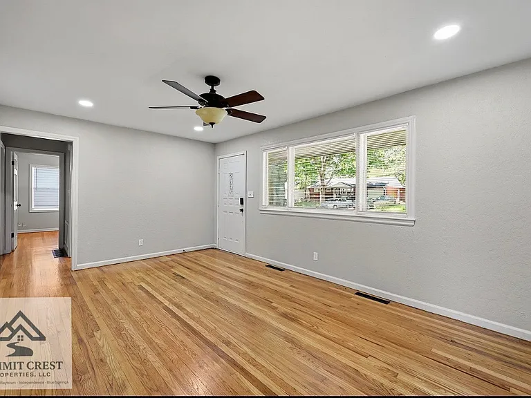 7317 Elm St — Photo 2