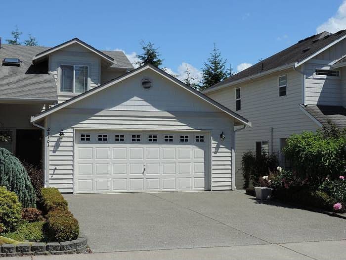 One owner home on quiet c