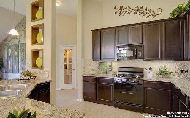 2nd image of 7607 Presidio Haven