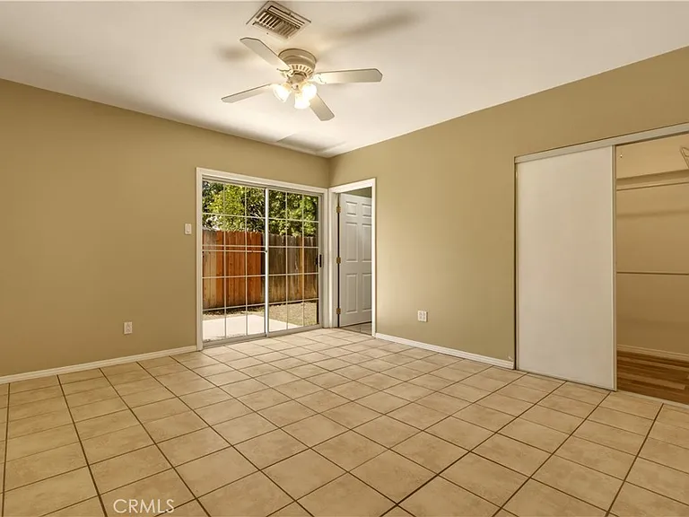 17723 Horace St — Photo 7