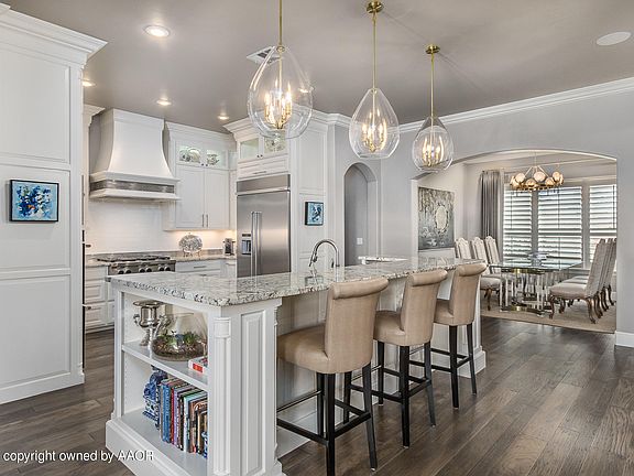4th image of 8411 Shadywood Dr