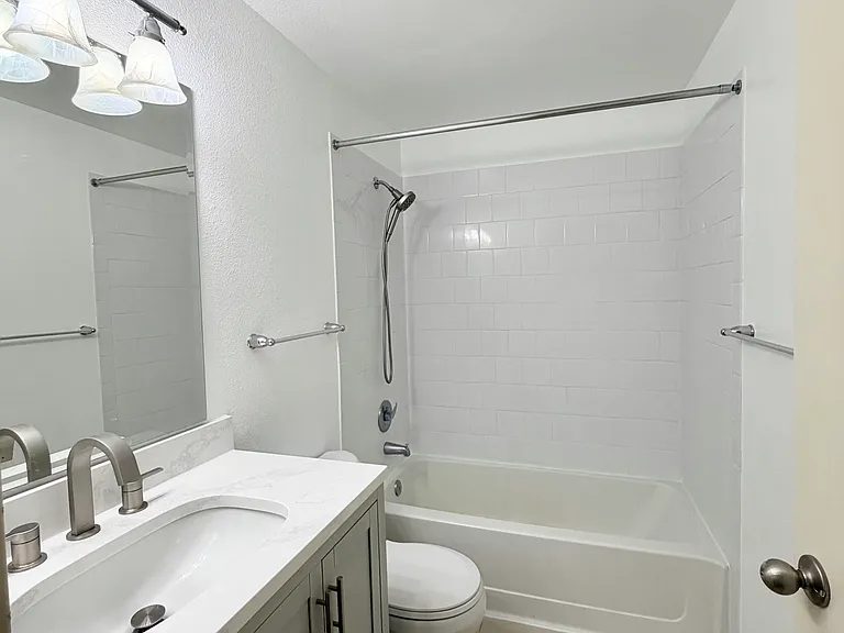 700 Front St S #B208 — Photo 13