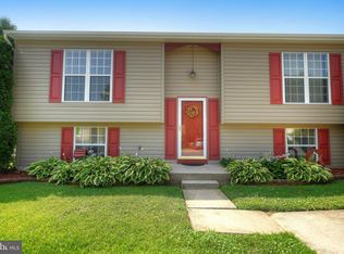 7121 Oliver Beach Rd, Baltimore, MD 21220