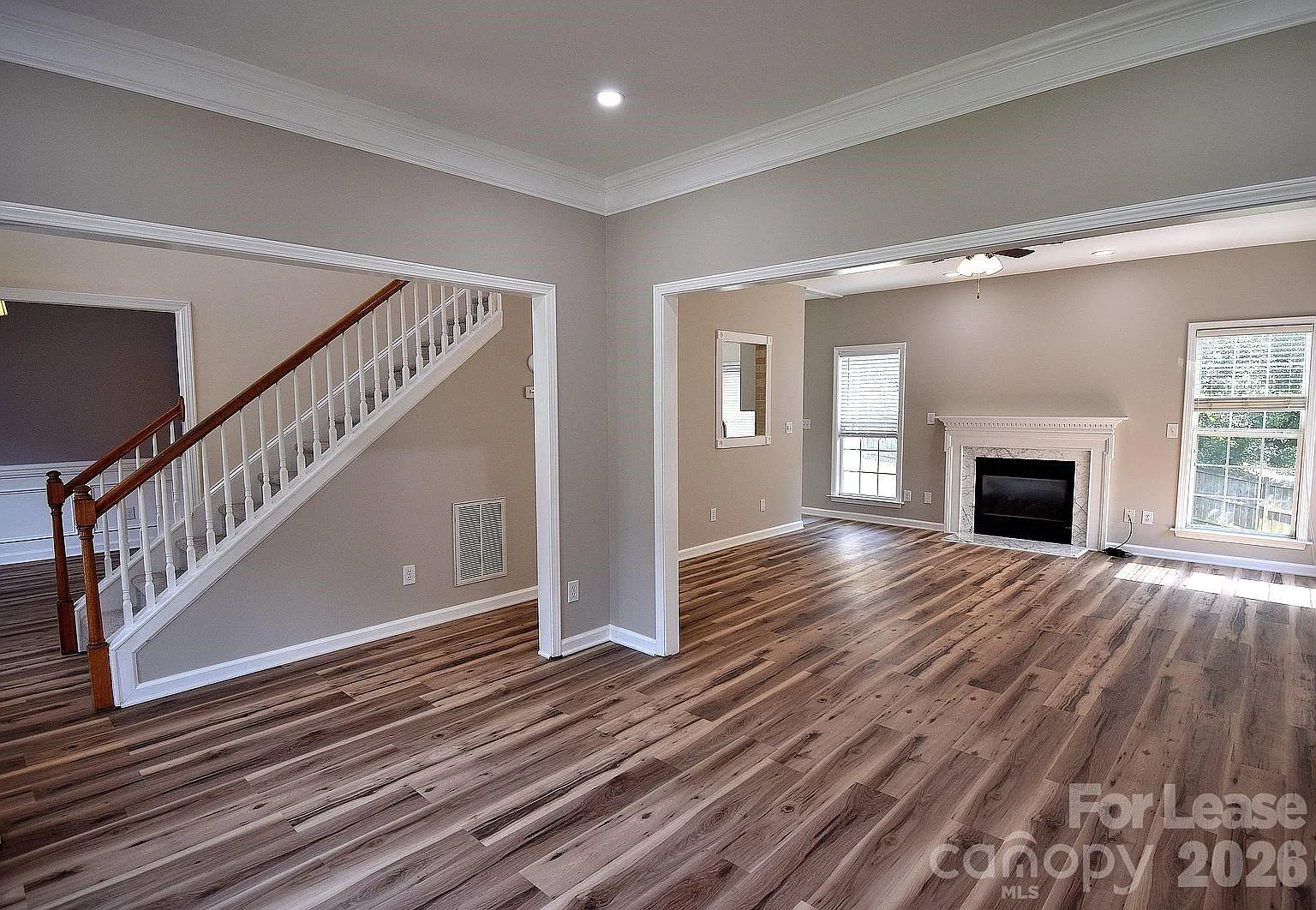 4 bed, 2.5 bath, 2220 sqft, $2,800 — Photo 3