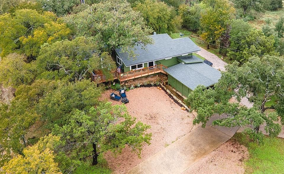 1st image of 636 Dogwood Lane