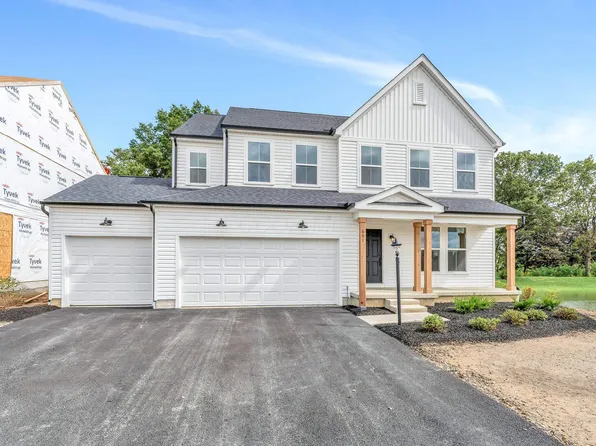 601 Hannahs Dr, Pataskala, OH 43062