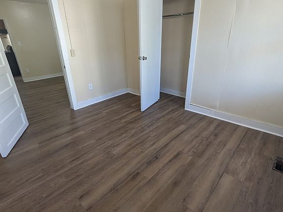 5th image of 34 Hallock St #11