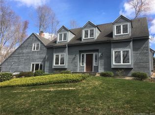 14 Mountain Brook Rd, North Haven, CT 06473