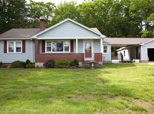 12 Laurel Ave, Westerly, RI 02891