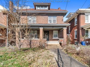 2014 Quarrier St, Charleston, WV 25311
