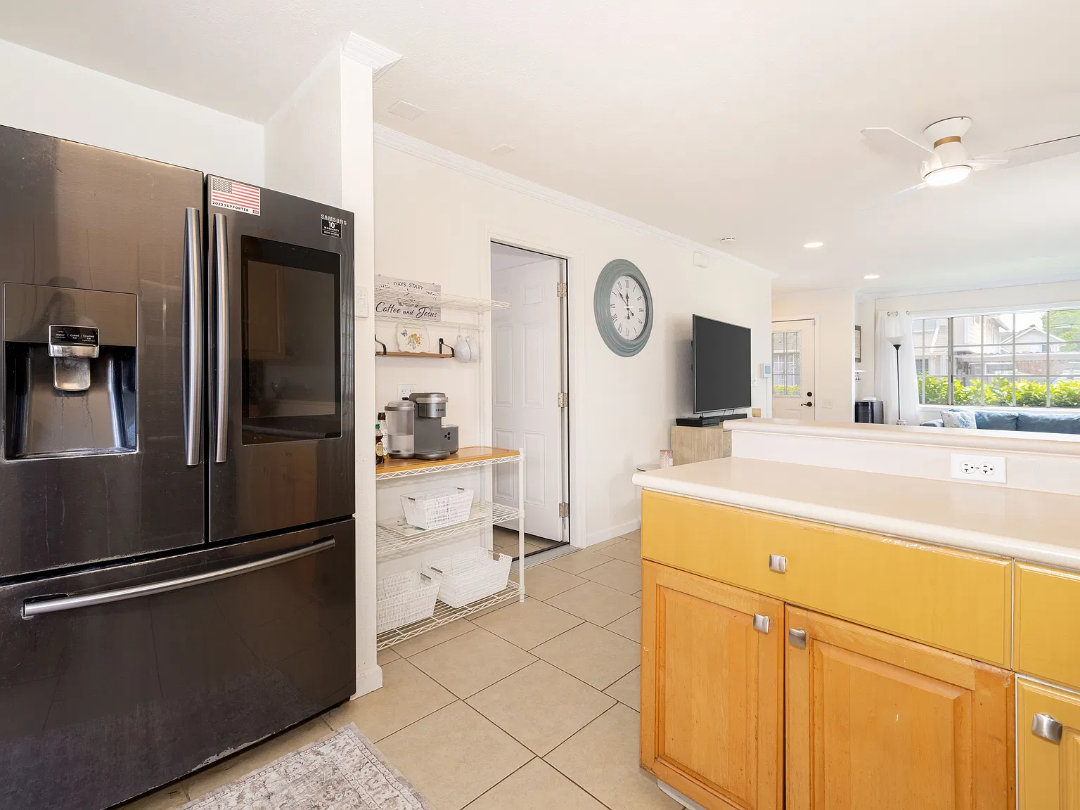3 bed, 1006 sqft, $3,950 — Photo 4