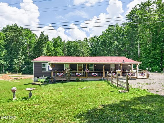 2nd image of 7201 Glade Creek Rd
