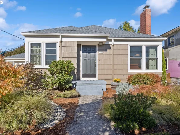 5221 SE Long St, Portland, OR 97206
