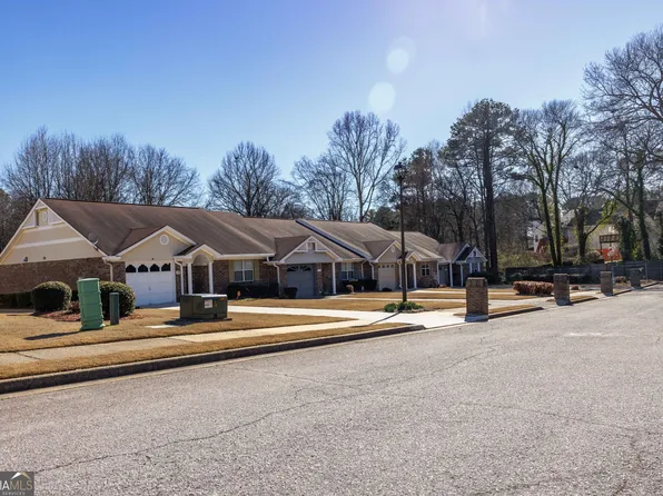 280 Olde Oaks Ln, Riverdale, GA 30274