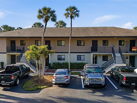 3rd image of 1230 Hall Rd APT 305