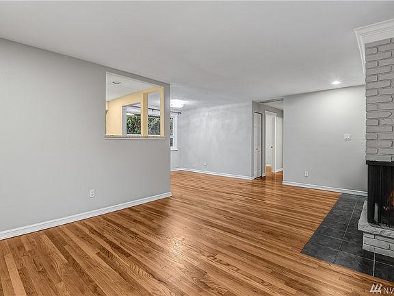 4th image of 16205 SE 10th St