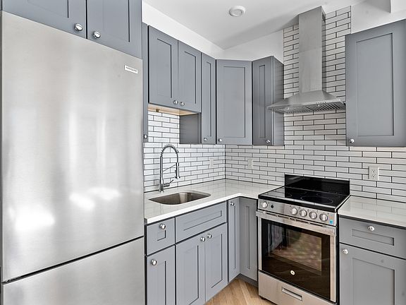 5th image of 39 Saint Pauls Pl #4
