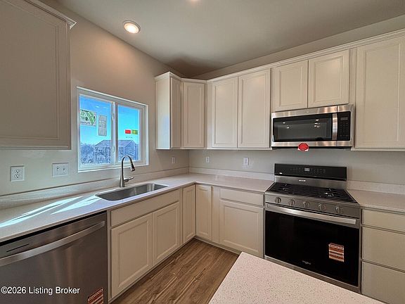 7th image of this home